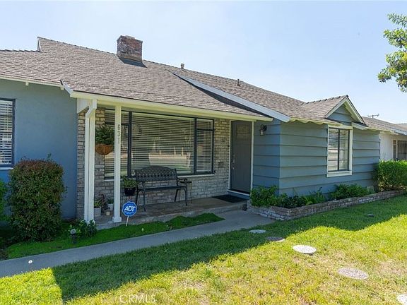 3rd image of 631 Berkeley Ct