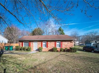 529 Heatherton Ln, Rural Hall, NC 27045