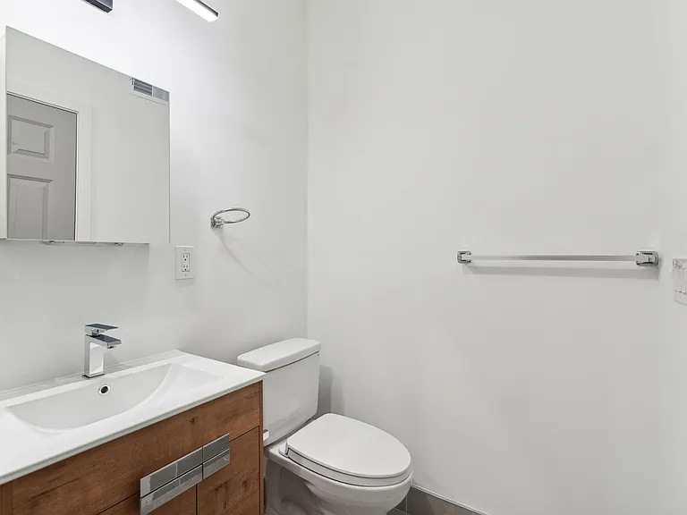 Brand New Fishtown Apartments — Photo 36