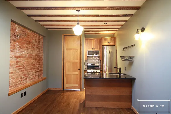 Rented by Grand & Co. | media 120