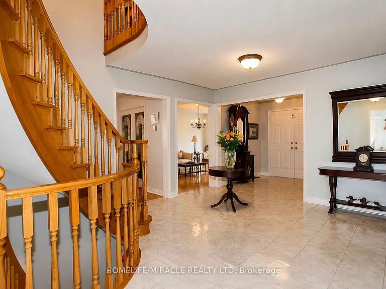 4734 Creditview Rd — Photo 3