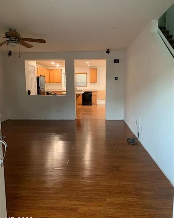 1st image of 664 Wessex Dr #0