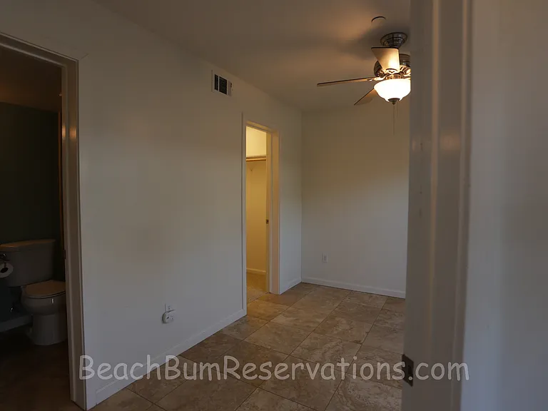 484 Stimson Ave — Photo 7