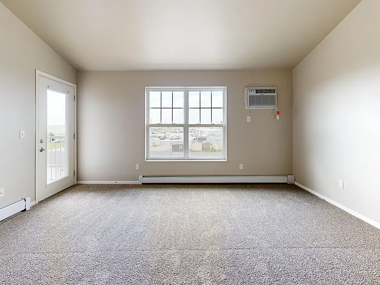 Custer Crossing Apartments — Photo 9