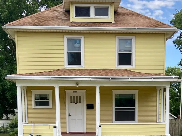 1310 10th St, Rockford, IL 61104