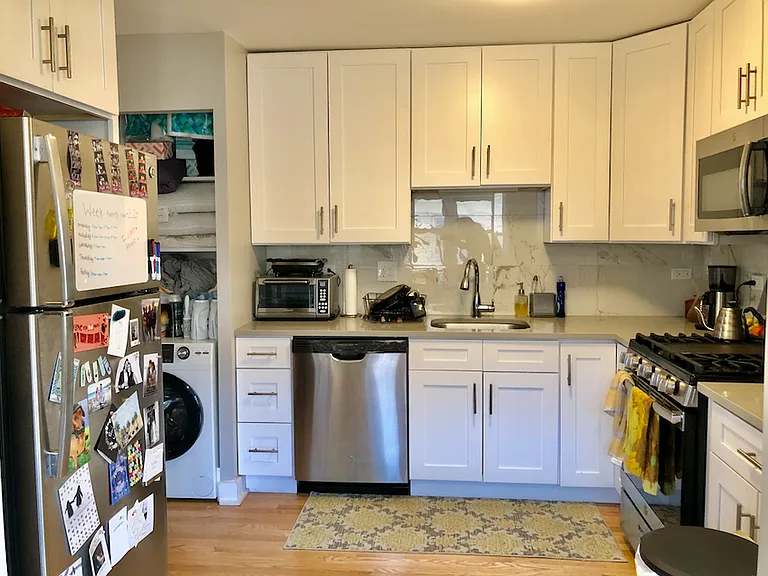 4544 N Wolcott Ave #8 — Photo 7
