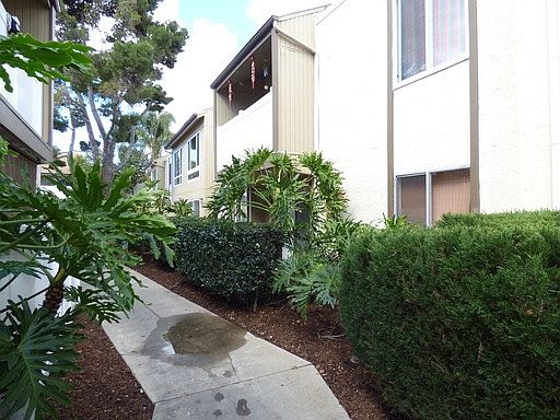 2nd image of 8034 Linda Vista Rd #2C