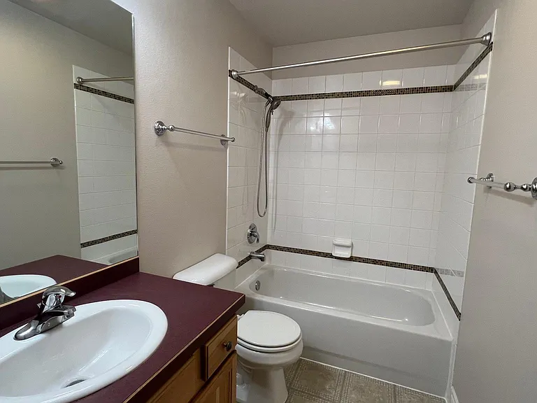 16107 Grand Bluff Cir — Photo 15