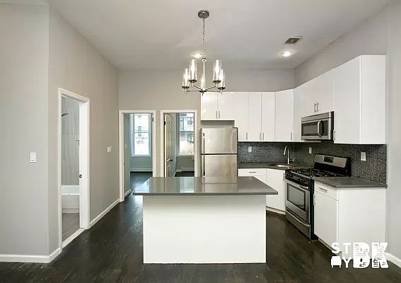 2nd image of 1296 Putnam Ave #2RG