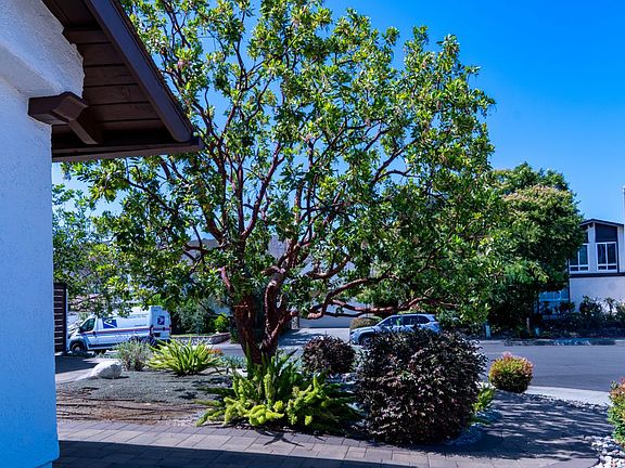 2nd image of 5445 Sunvalley Ct