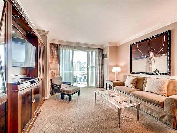 4th image of 125 E Harmon Ave #1621