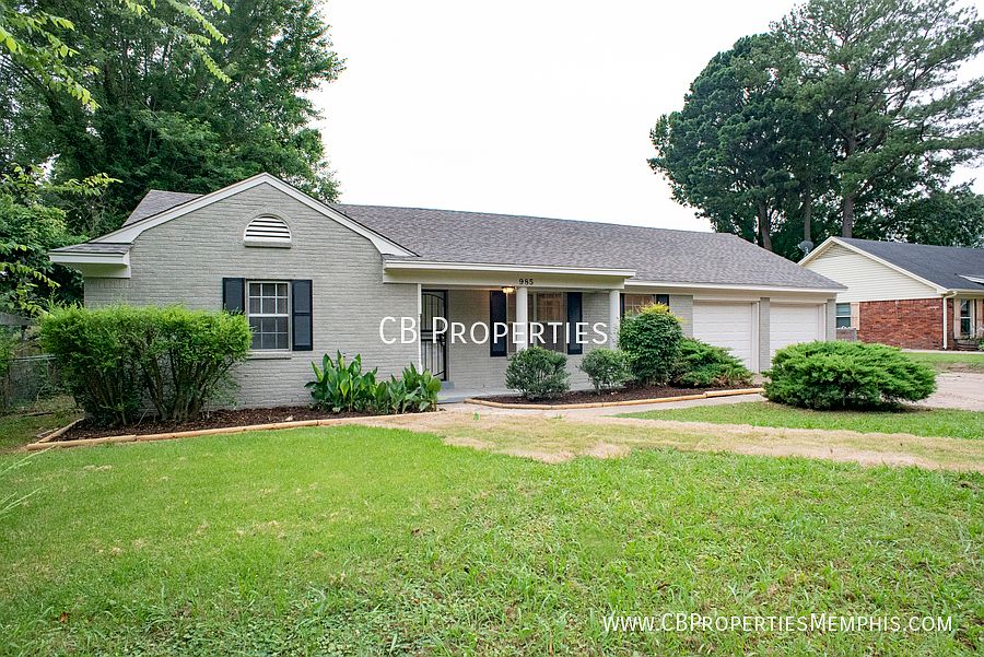 1st image of 985 Farmington Dr N