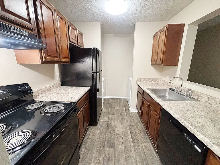 Grandview - Kitchen
