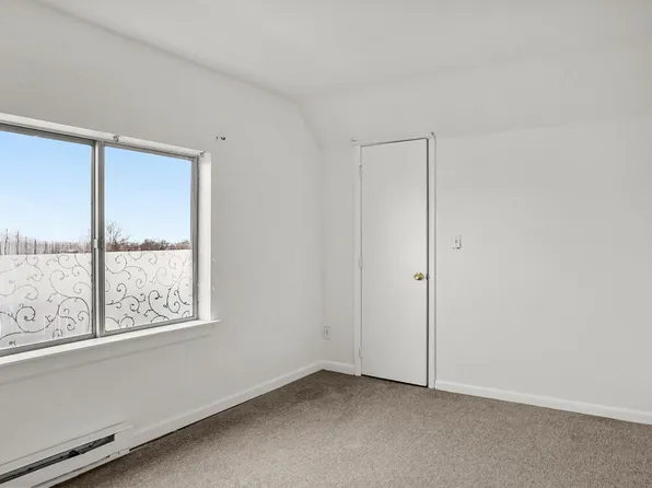 18 Beal St #3, Stamford, CT 06902