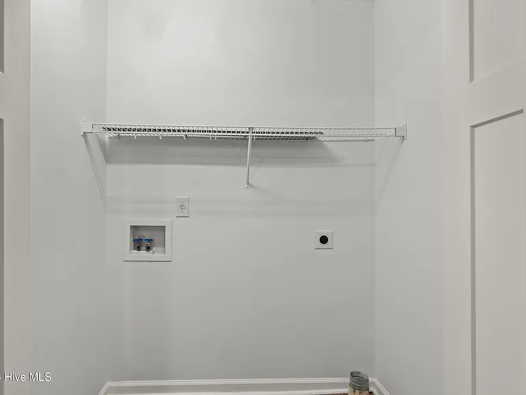 207 Spring Meadow Cir — Photo 10