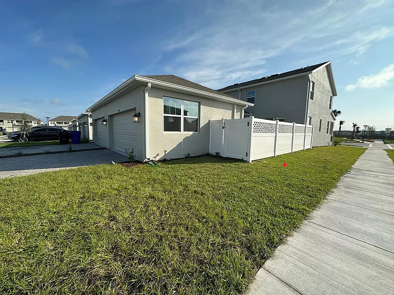 1740 Tohoqua Blvd — Photo 20