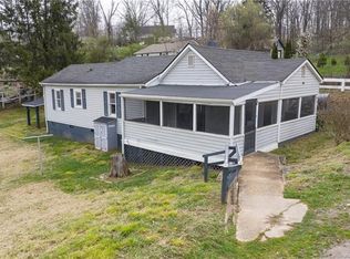 65 Clark Ln, Canton, NC 28716