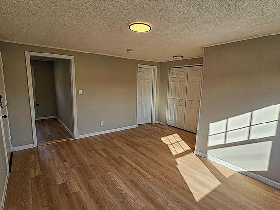 4th image of 64 Hastings Ave APT B
