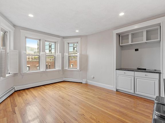 5th image of 451 Park Dr APT 4D