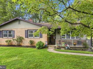 1525 Vista Rd, Lancaster, PA 17601