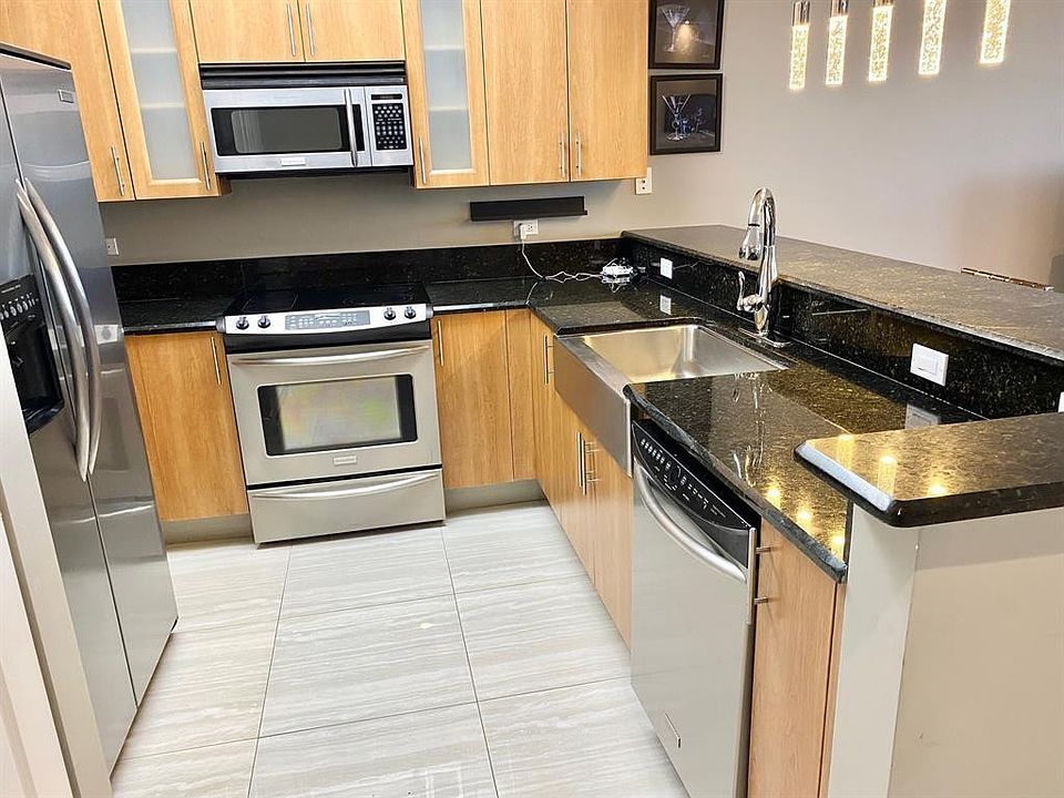 1st image of 2631 NE 14th Avenue #302