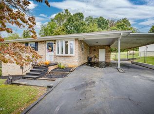 105 Terrace St, Elizabethton, TN 37643