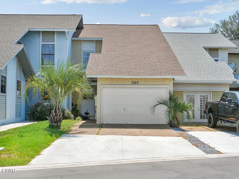 1365 Capri Dr — Photo 61