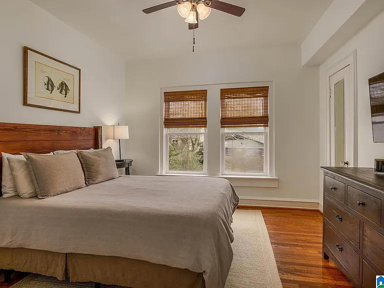 2242 Arlington Ave S #9 — Photo 16