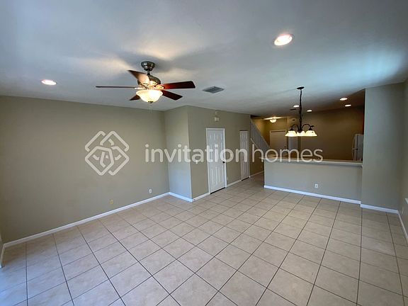 5th image of 9815 Porta Leona Ln