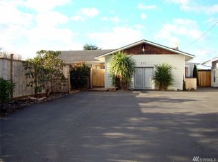 231 Octopus Ave NE, Ocean Shores, WA 98569