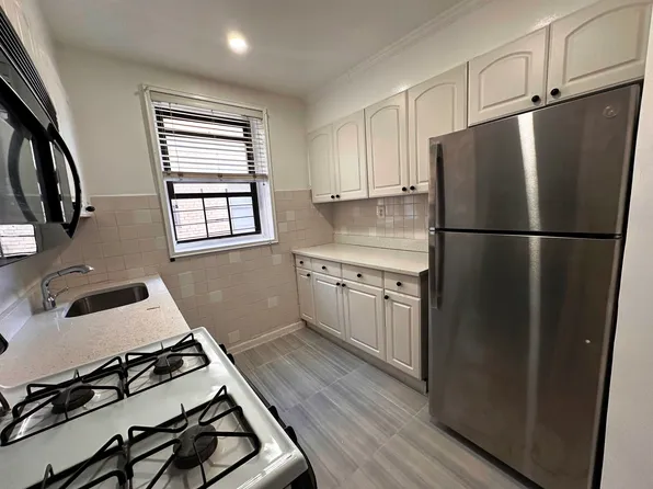 150 West End Avenue image 4 of 24