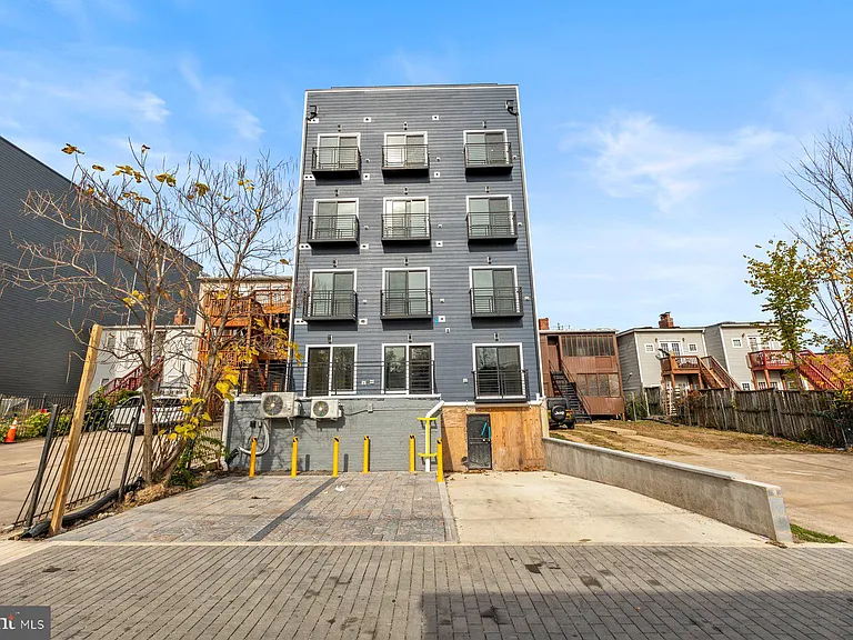 406 Kennedy St NW #404 — Photo 19