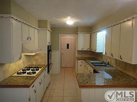 3rd image of 8440 Sweetwood Dr
