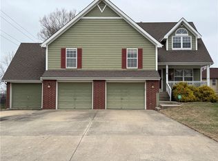 1116 Wiltshire Blvd, Raymore, MO 64083