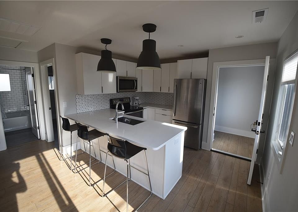 1st image of 1634 N New Jersey St Unit B