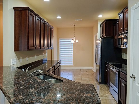 4th image of 34348 Paisley Ave