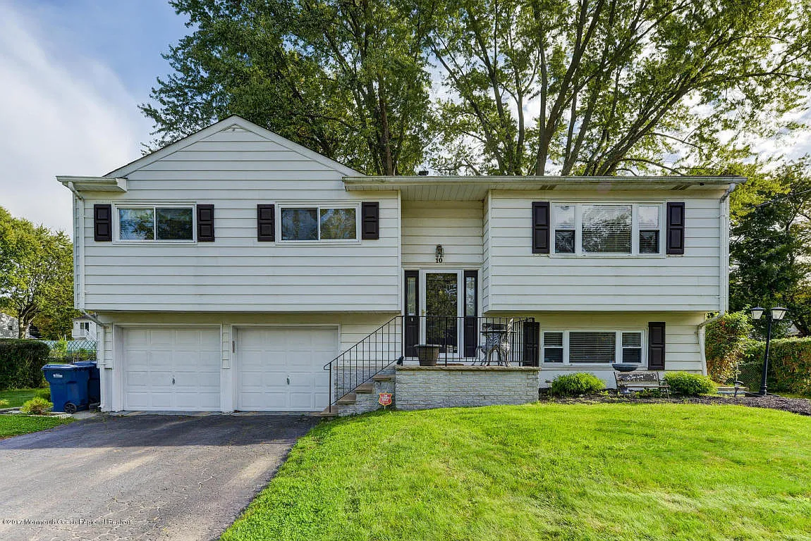 10 N Chaphagen Dr photo 1