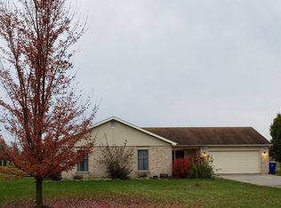 11402 Grabill Rd, Leo, IN 46765