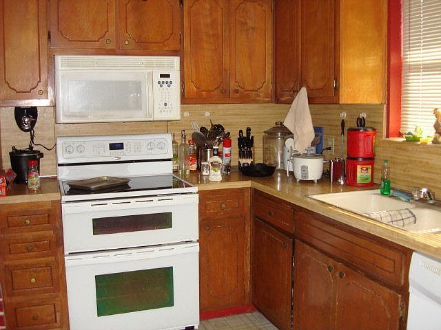 2nd image of 9 Terrace Dr