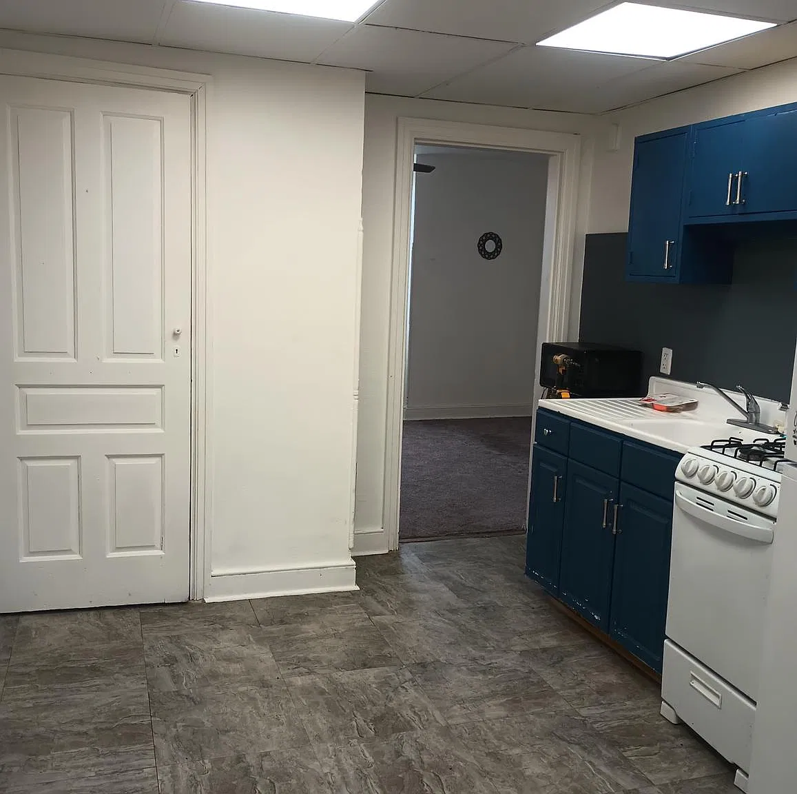 1 bed, 1.0 bath, 2058 sqft, $850 — Photo 1