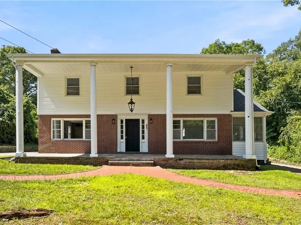 144 Carolina Back Rd, Charlestown, RI 02813