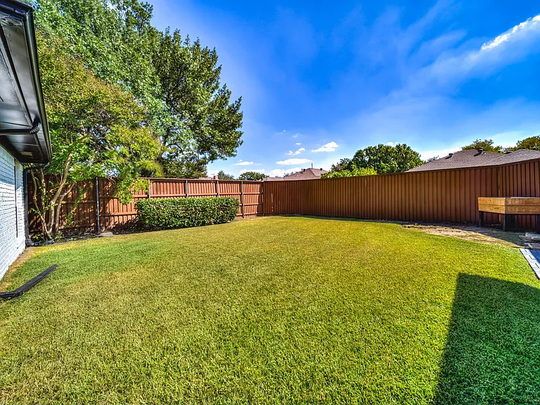 6650 Lovington Dr — Photo 20