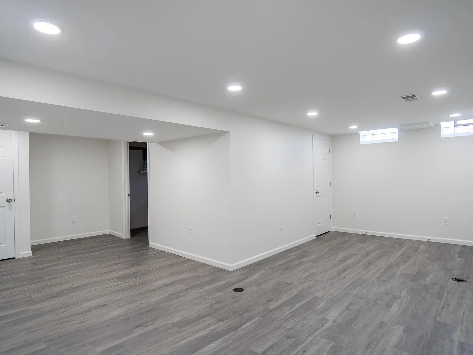 4 bed, 1.5 bath, 1600 sqft, $2,750 — Photo 3
