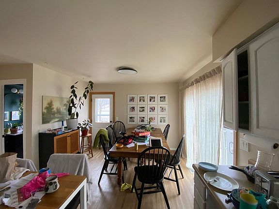 3rd image of 1900-02 Cardinal Dr #1900