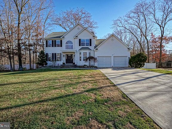 3rd image of 54 Kirsten Dr