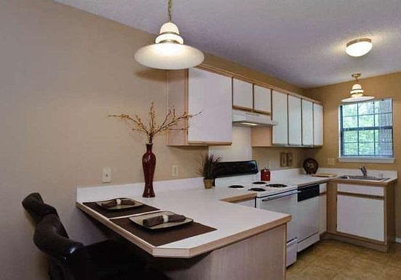 3rd image of 720 W Cleveland St APT 1