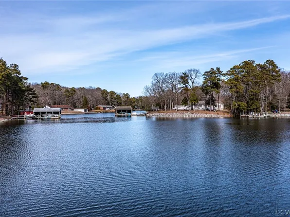 3 Harbor View Dr #2, Heathsville, VA 22473