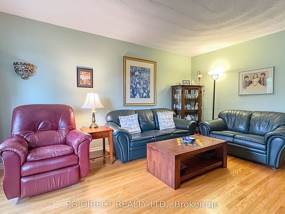 3rd image of 11 Montreal Rd