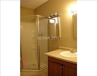 5th image of 2400 Chapman Dr