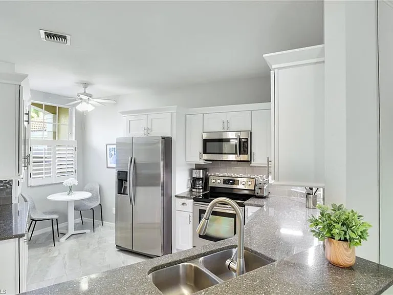8385 Excalibur Cir #G3 — Photo 7